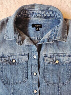 Talbots Women's Petite Classic Sleeveless Denim Blouse Shirt Top Blue Size 2P